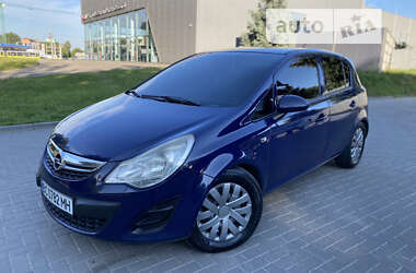 Хэтчбек Opel Corsa 2011 в 