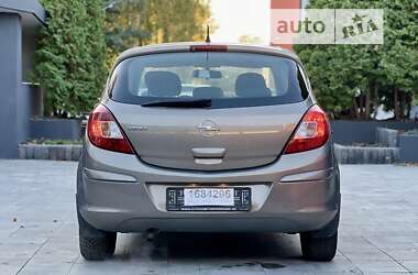 Хетчбек Opel Corsa 2010 в Луцьку