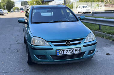 Хэтчбек Opel Corsa 2004 в Киеве