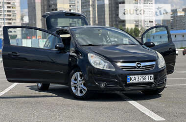 Хетчбек Opel Corsa 2007 в Києві