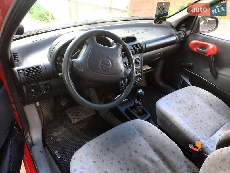 Хэтчбек Opel Corsa 1997 в Одессе фото 4 Хэтчбек Opel Corsa 1997 в Одессе