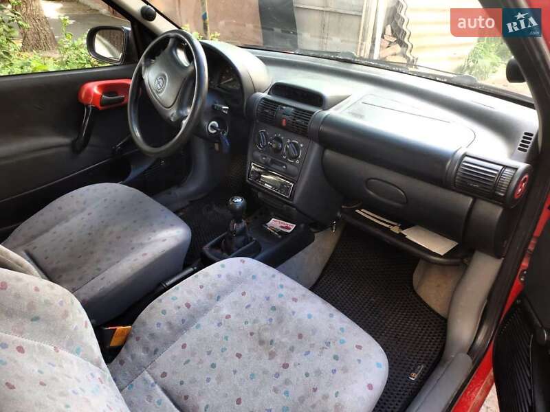 Хэтчбек Opel Corsa 1997 в Одессе фото 3 Хэтчбек Opel Corsa 1997 в Одессе