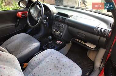 Хэтчбек Opel Corsa 1997 в 