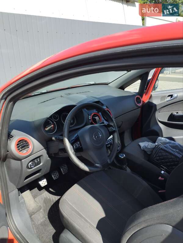 Хэтчбек Opel Corsa 2012 в Тернополе