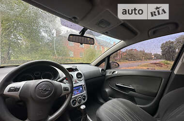 Хэтчбек Opel Corsa 2008 в 