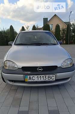 Хэтчбек Opel Corsa 2000 в Луцке