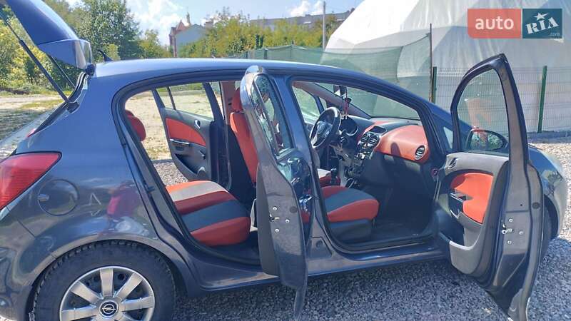 Хэтчбек Opel Corsa 2008 в Николаеве