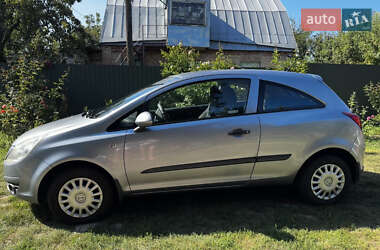 Хетчбек Opel Corsa 2007 в Крюківщині