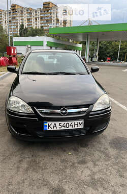 Хэтчбек Opel Corsa 2005 в Киеве