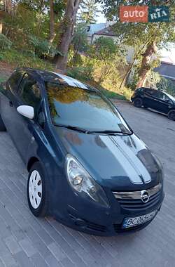 Хэтчбек Opel Corsa 2010 в 