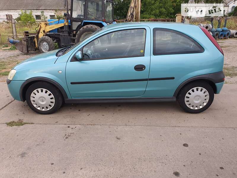 Хэтчбек Opel Corsa 2002 в Полтаве