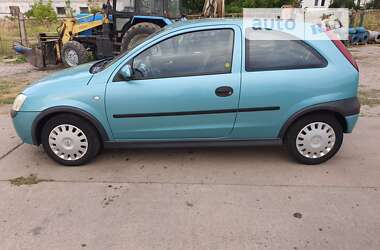 Хэтчбек Opel Corsa 2002 в 