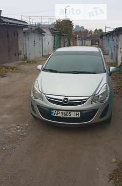 Хетчбек Opel Corsa 2013 в Запоріжжі