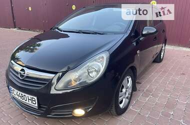 Хэтчбек Opel Corsa 2011 в Львове