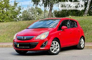 Хэтчбек Opel Corsa 2011 в Киеве