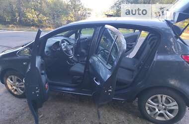 Хэтчбек Opel Corsa 2008 в 