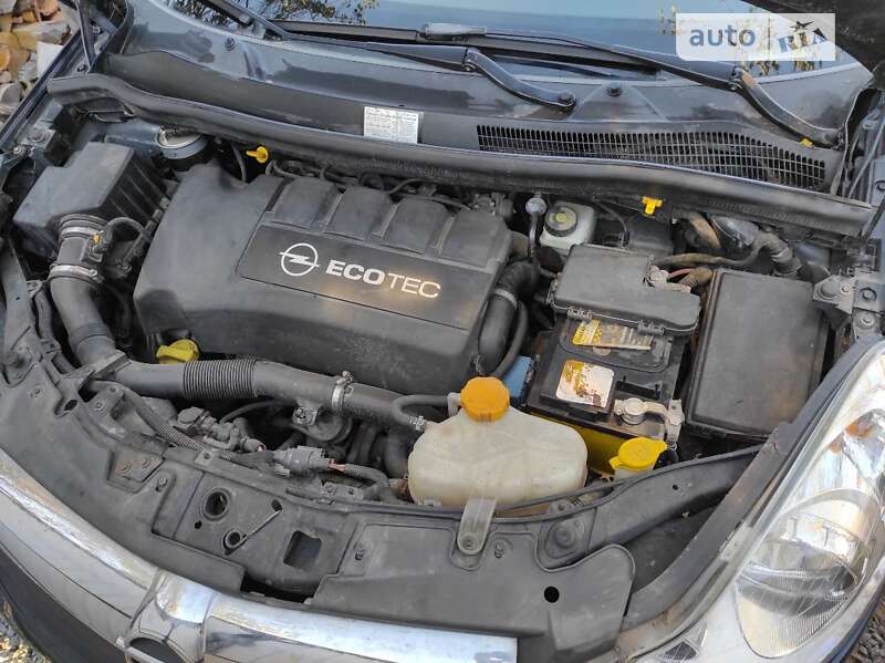 Хэтчбек Opel Corsa 2008 в Житомире