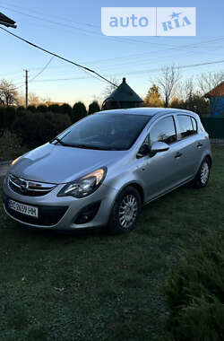 Хетчбек Opel Corsa 2014 в Стрию