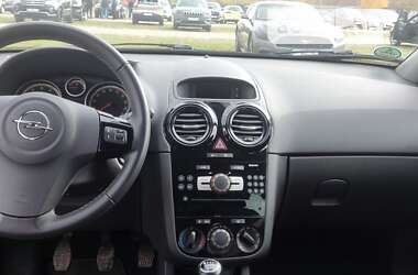 Хэтчбек Opel Corsa 2010 в Ивано-Франковске