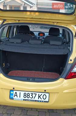 Хэтчбек Opel Corsa 2011 в Ирпене