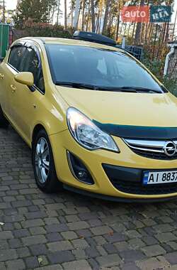 Хэтчбек Opel Corsa 2011 в Ирпене