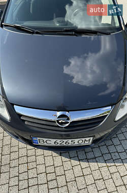 Хетчбек Opel Corsa 2009 в Львові