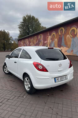 Хетчбек Opel Corsa 2009 в Кам'янському