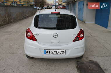 Хэтчбек Opel Corsa 2012 в Ивано-Франковске