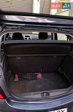 Хэтчбек Opel Corsa 2007 в 
