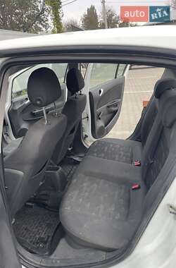 Хэтчбек Opel Corsa 2013 в 