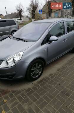 Хэтчбек Opel Corsa 2008 в Луцке