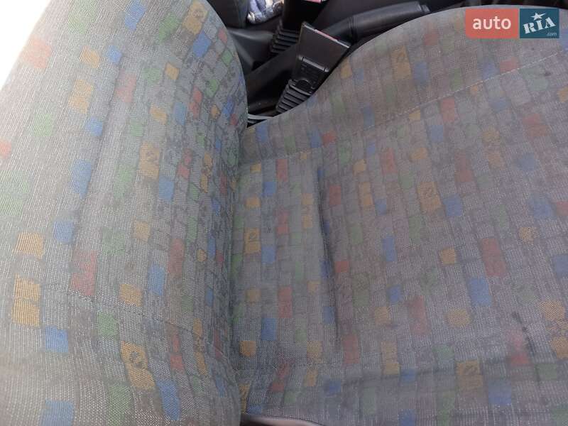 Хэтчбек Opel Corsa 2005 в Ивано-Франковске