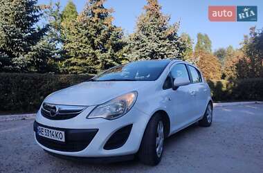 Хэтчбек Opel Corsa 2011 в Каменском