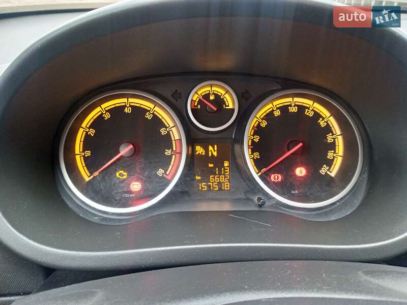 Хэтчбек Opel Corsa 2011 в Днепре
