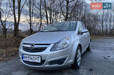 Хетчбек Opel Corsa 2010 в Звягелі