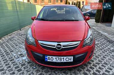 Хетчбек Opel Corsa 2014 в Ужгороді