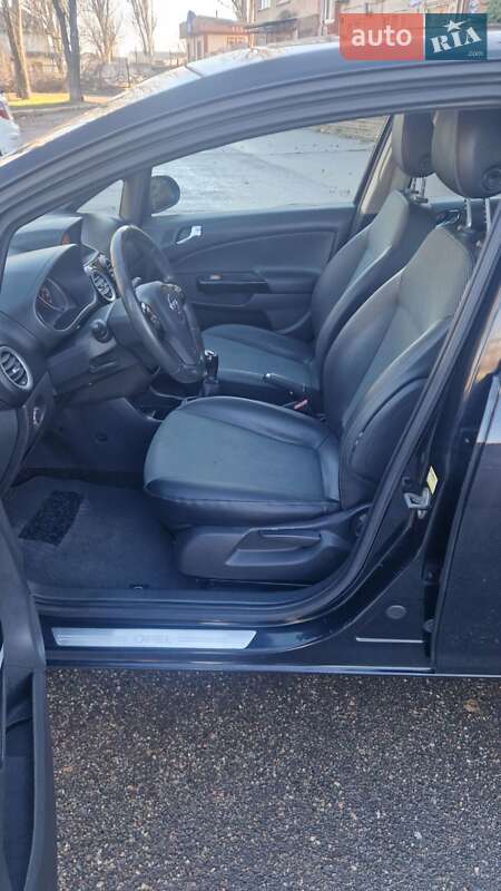 Хэтчбек Opel Corsa 2009 в Николаеве