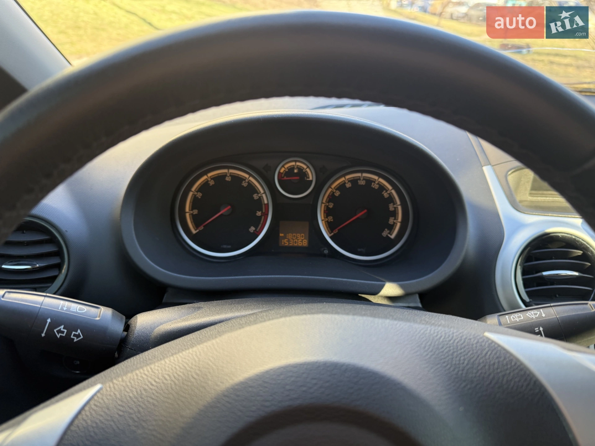 2010 Opel Corsa - мініатюра 11