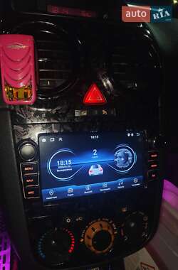 Хэтчбек Opel Corsa 2008 в 
