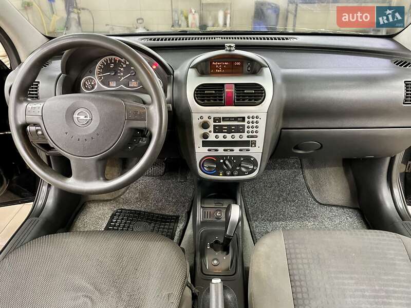 Хэтчбек Opel Corsa 2003 в Сумах