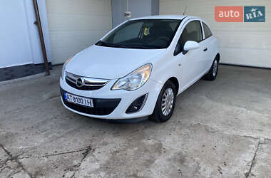 Хетчбек Opel Corsa 2012 в Чернівцях