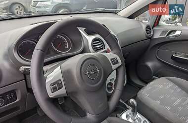 Хэтчбек Opel Corsa 2012 в Львове