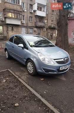 Хетчбек Opel Corsa 2008 в 