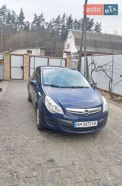 Хэтчбек Opel Corsa 2013 в Житомире