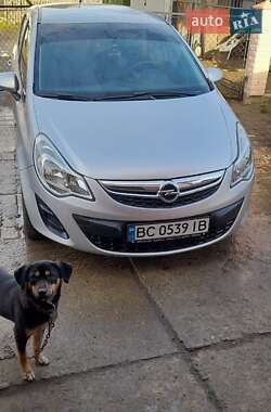 Хэтчбек Opel Corsa 2013 в Новом Калинове