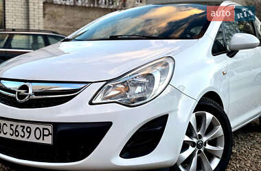 Хэтчбек Opel Corsa 2011 в Стрые