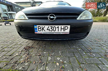 Хэтчбек Opel Corsa 2004 в 