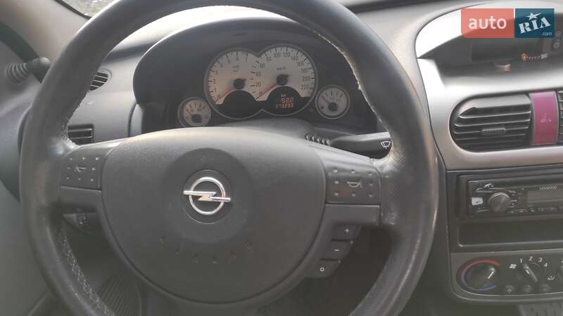 Хэтчбек Opel Corsa 2001 в Мукачево