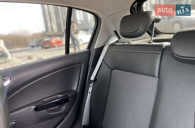 Хэтчбек Opel Corsa 2010 в Тарасово