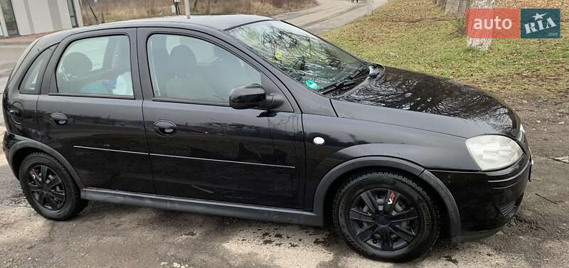 Хетчбек Opel Corsa 2005 в Луцьку